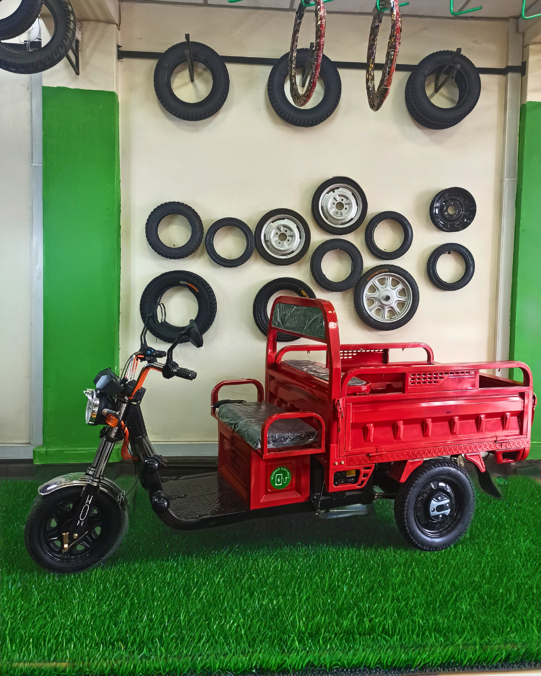 Triciclo de carga eléctrico capacidad 600 kilos