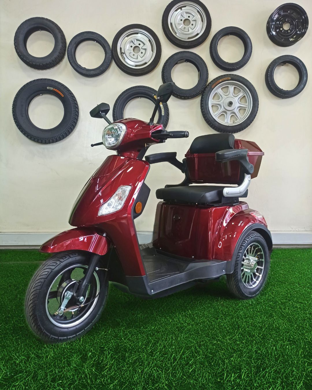 Triciclo eléctrico de paseo Mod. LRC