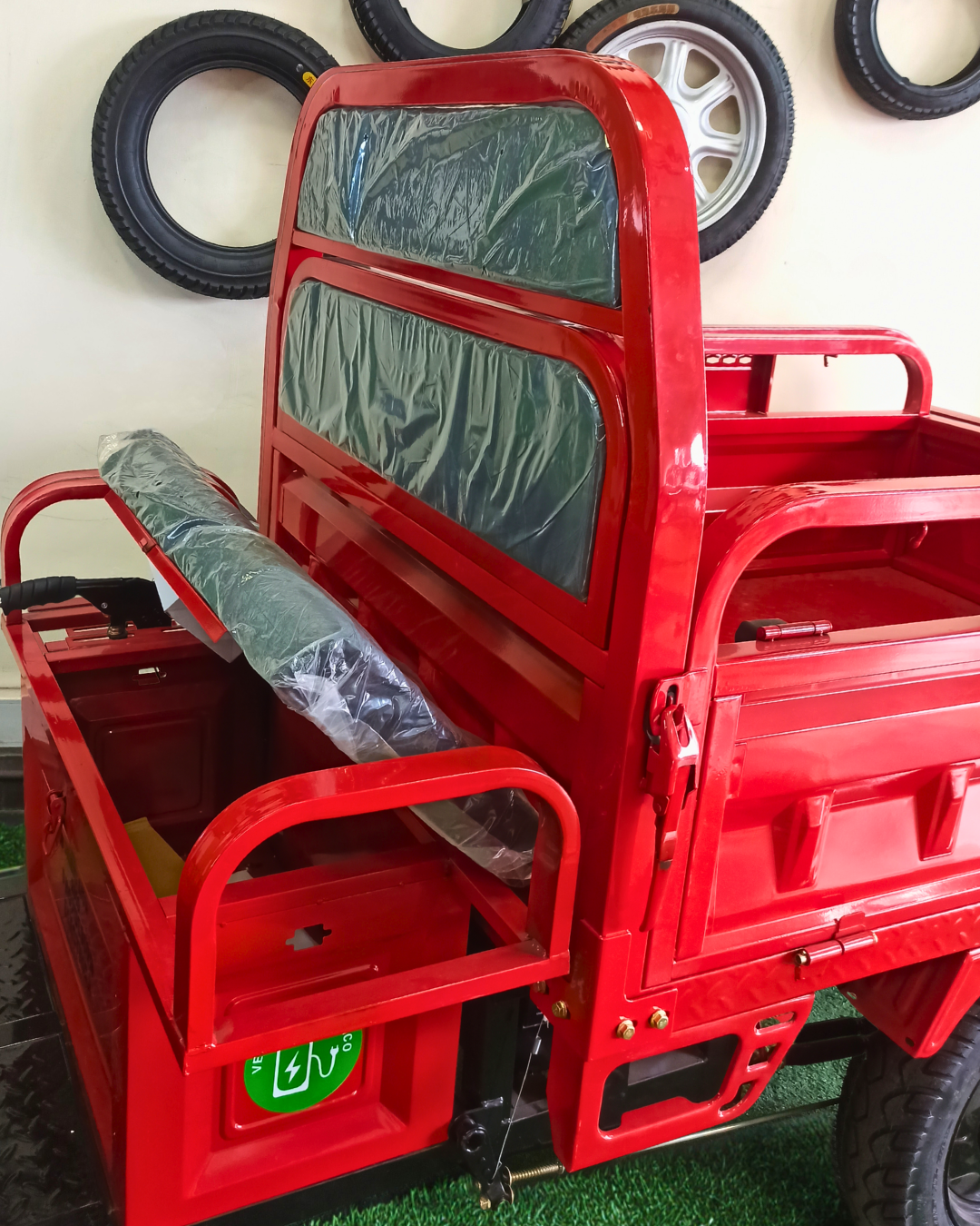 Triciclo de carga eléctrico capacidad 600 kilos